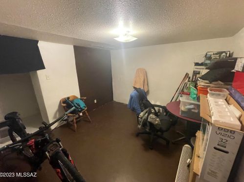 430 6 St, Tucson AZ 85716-4408 exterior