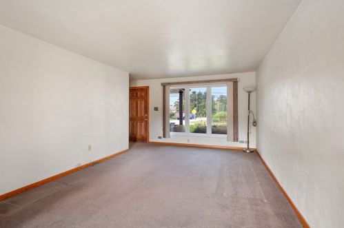 432 Marzolf Rd, Pittsburgh, PA 15209-1118