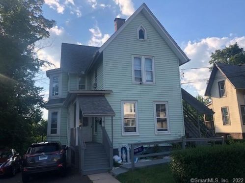18 Hobart St, Meriden, CT 06450-4320