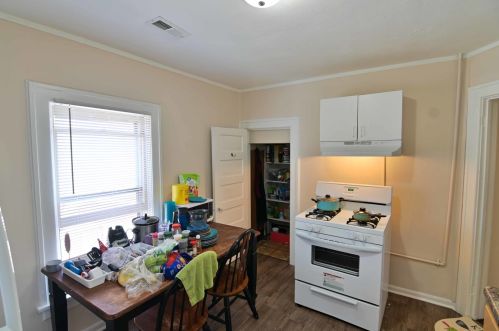 24 Philippa Ave, Waukegan IL 60085-4136 exterior