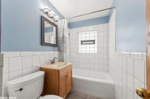 11650 Sacramento Dr, Chicago IL 60803-5889 exterior