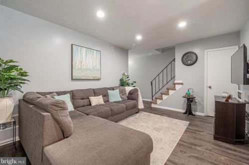 4 Orch Ct, Limerick PA 19468-2902 exterior