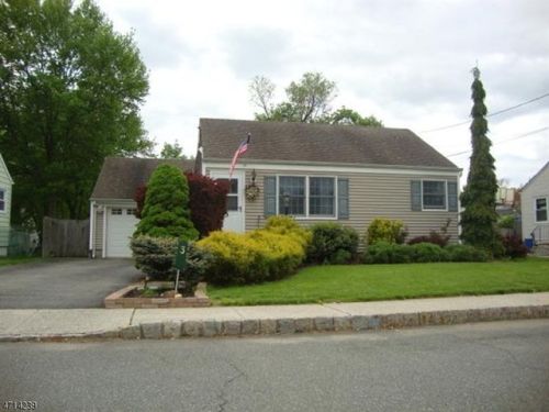 3 Sunset Dr, Wharton, NJ 07885-1715