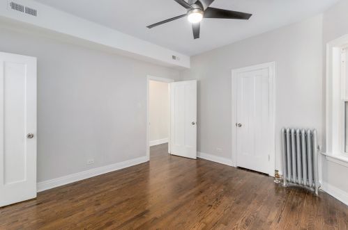 7259 Michigan Ave, Chicago IL 60637-4502 exterior