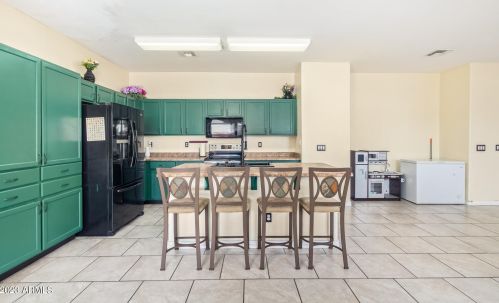 2541 Alta Vista Rd, Phoenix AZ  85041-5331 exterior