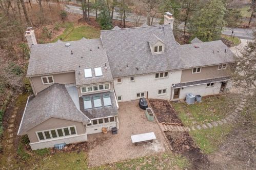 200 Guyasuta Rd, Pittsburgh PA  15215-1519 exterior