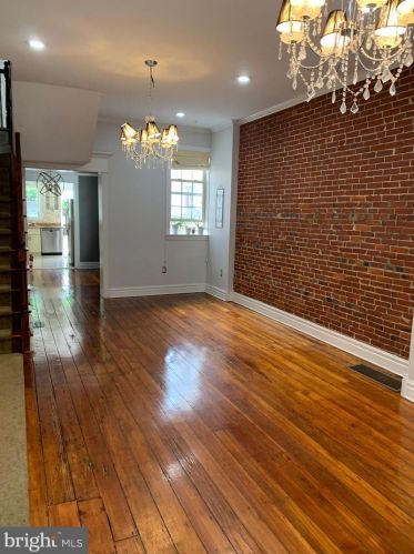 308 Dickinson St, Philadelphia PA  19147-6515 exterior