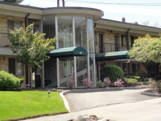 71 Pitman St, Providence RI  02906-4311 exterior