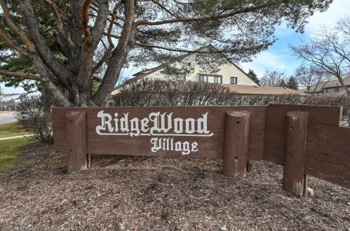 3743 Loomis Rd, Milwaukee WI 53221-1054 exterior