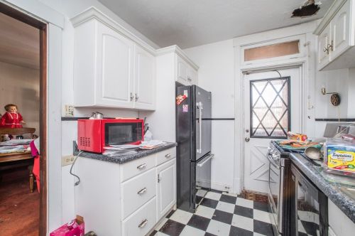 90 Pasadena, Pittsburgh PA 15215-0024 exterior