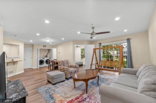 105 Rip Van Dam Ct, Montgomery NJ  08502-4101 exterior