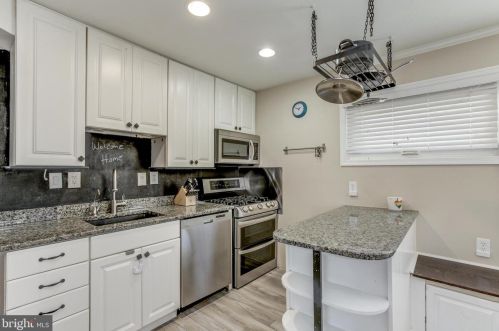 13203 Midway Ave, Rockville MD 20851-1812 exterior