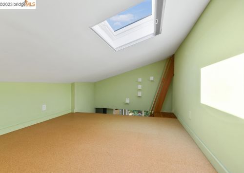 1241 Burnett St, Berkeley CA 94702-2407 exterior