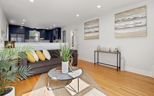 5008 Moody Ave, Chicago IL  60630-1806 exterior