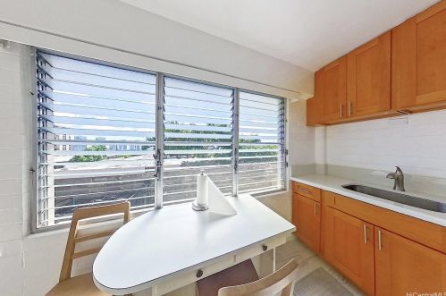 810 Grn St, Honolulu HI 96813-2131 exterior