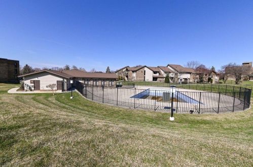 3759 88th St, Milwaukee WI  53222-2729 exterior