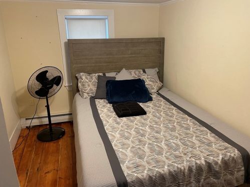 57 Maple Ave, North Andover MA 01845-3613 exterior