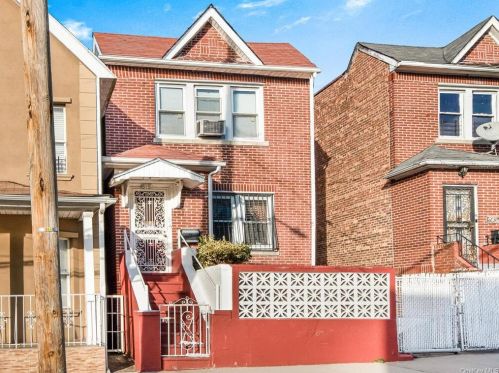 845 214th St, Bronx NY 10467-5959 exterior