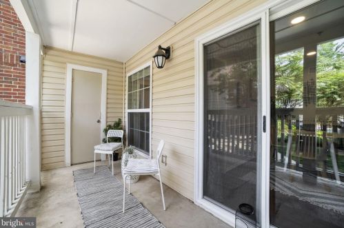 1504 Lincoln Cir, Mc Lean VA  22102-5800 exterior