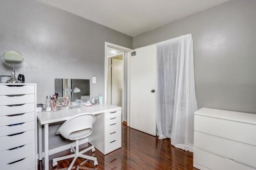 6350 Burdick Ave, Milwaukee WI 53219-4227 exterior