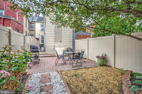 535 Chestnut St, Lancaster PA  17602-3018 exterior