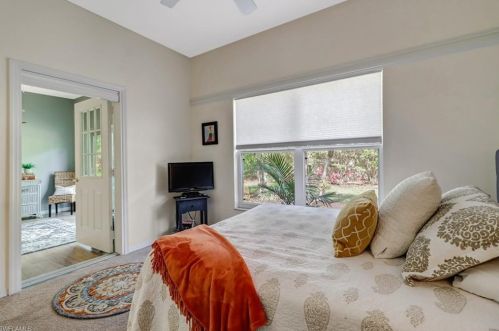 267 Glen Eagle Cir, Naples FL 34104-5715 exterior