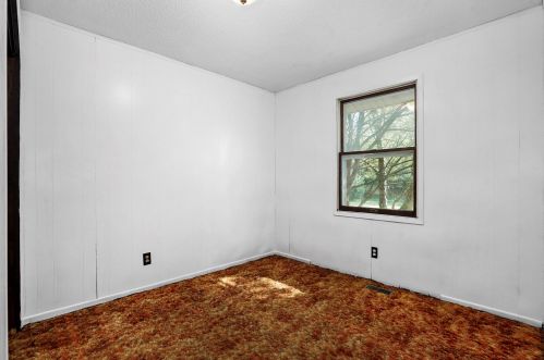 4090 Whitehall Rd, Meskegon MI 49445-1358 exterior