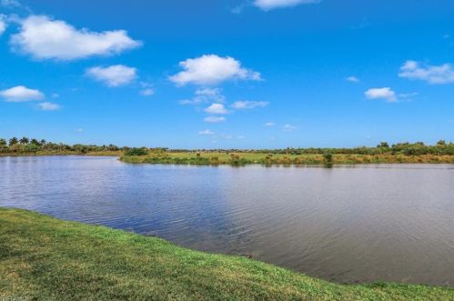 8560 Bellagio Dr, Naples FL 34114-6434 exterior