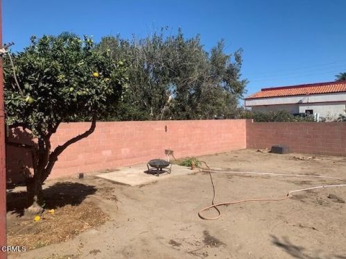 2508 Colonia Ave, Oxnard CA 93036-1230 exterior