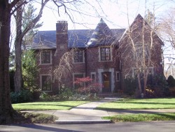 94 Clements Rd, Newton, MA 02458-2618