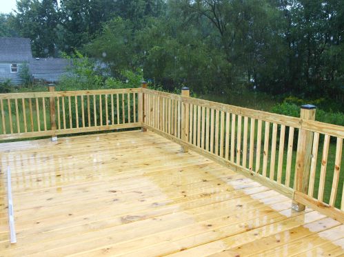 311 Leonard St, Belding MI 48809-0012 exterior