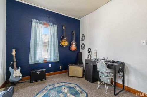 532 9 St, Mishawaka IN 46544-4917 exterior