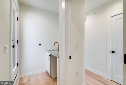 959 Marshall St, Philadelphia PA 19122 exterior