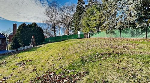 140 Perryvista Ave, Pittsburgh PA exterior