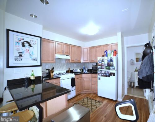 1410 6 St, Philadelphia PA 19147-5841 exterior