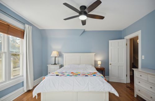 1338 Grace St, Chicago IL  60613-2825 exterior