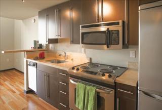 2312 3rd Ave, Seattle WA  98121-1712 exterior