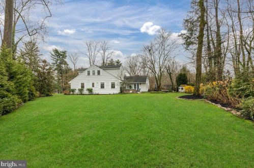 32 Evergreen Cir, Princeton NJ 08540-4028 exterior