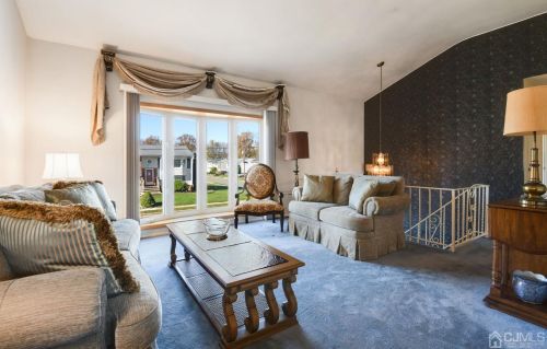 78 Tammy Pl, Iselin, NJ 08830-2816