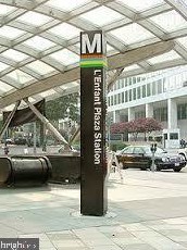 350 G St, Washington DC 20024-4215 exterior