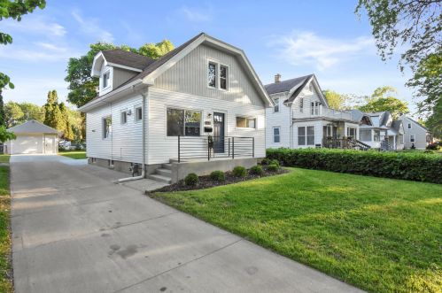 909 Eula Ct, Milwaukee WI  53209-6505 exterior