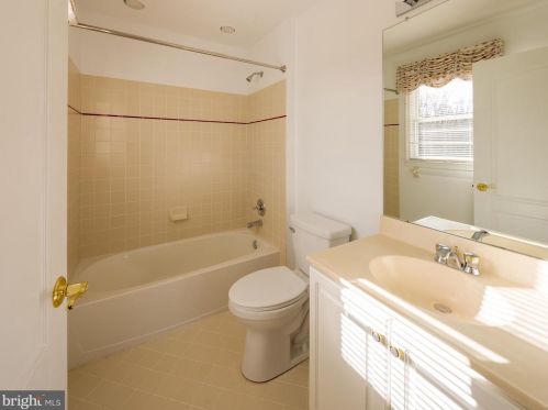 2009 Carmel Dr, Jamison PA 18929-1438 exterior