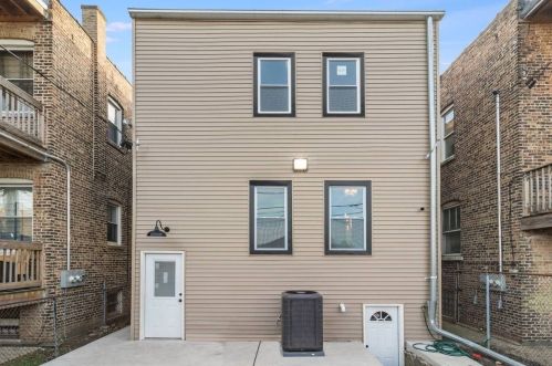 4832 Monroe St, Chicago, IL 60644-4409