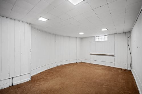 5911 Drake Ave, Chicago IL 60659-2204 exterior