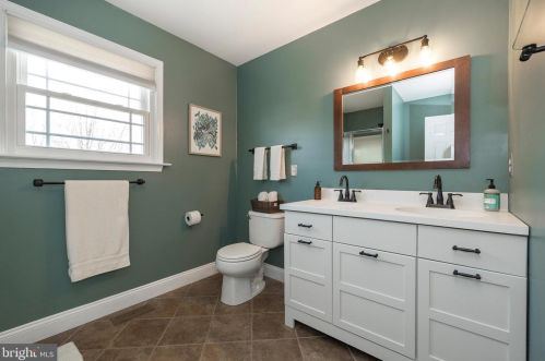 108 Muirfield Dr, Limerick PA 19468-1179 exterior