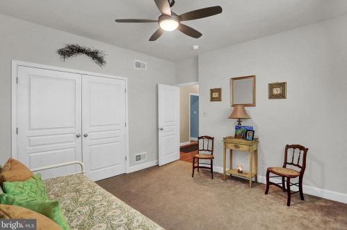 296 Friendly Dr, Hanover PA 17331 exterior