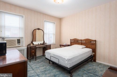 1835 Carlisle St, Philadelphia PA 19145-2306 exterior