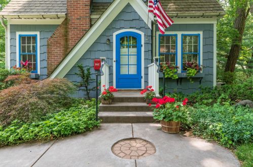 1749 Greenlawn Ave, Kalamazoo, MI 49006-4464