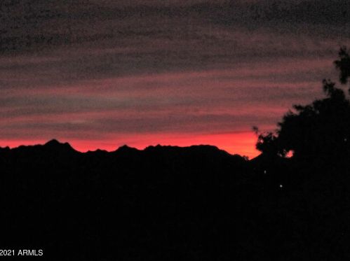 4303 Cactus Rd, Phoenix AZ 85032-7637 exterior