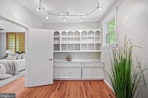 5066 Bonnie Branch Rd, Ellicott MD 21043-7002 exterior